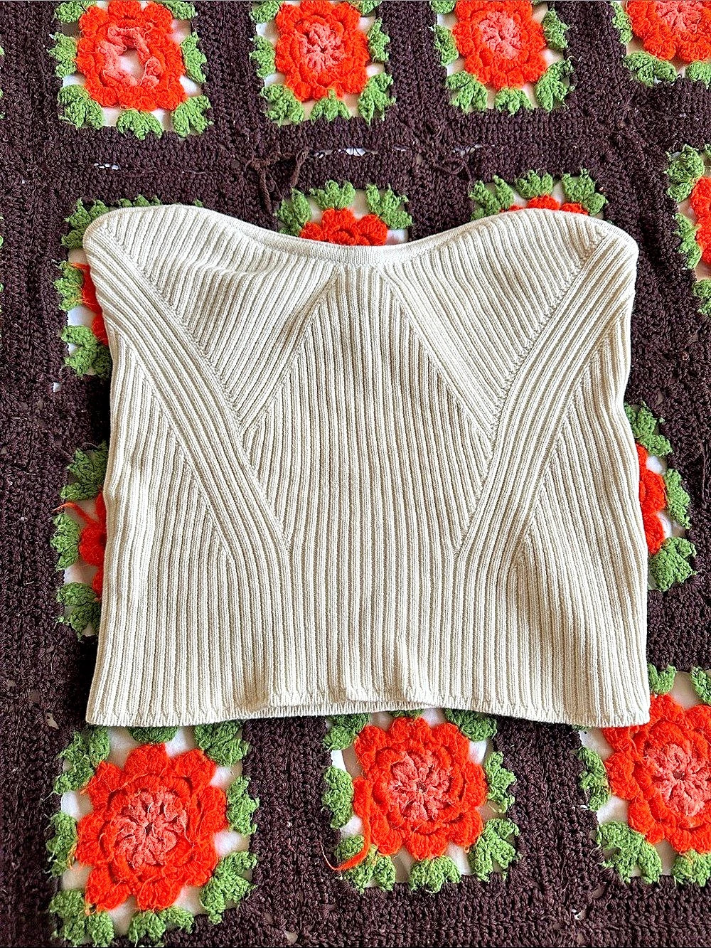 Express Ribbed Crop Top in White Size XL
